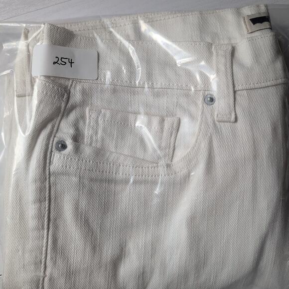 Levi's Womens Capri Jeans White Denim High Rise Pockets Cuffed Stretch Size 8 - Picture 16 of 16
